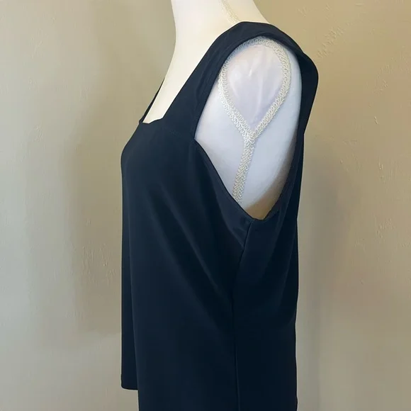 Bali Classic Navy Tank Top - Picture 3 of 4